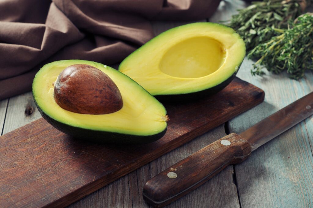 Best Natural Foods for Clear Skin – Eat These for a Healthy Glow 2 Avocados https://meganews.tv/best-natural-foods-for-clear-skin/