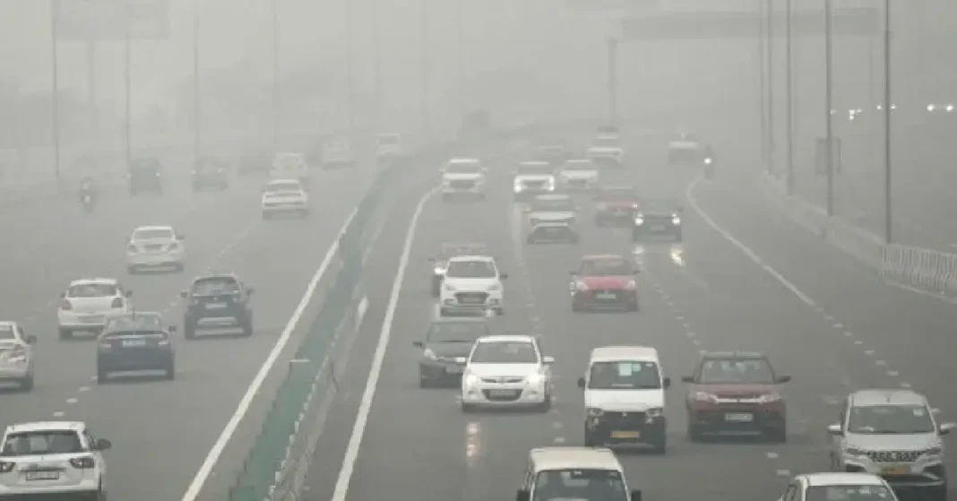 Air quality worsens in major Pakistani cities as temperatures drop