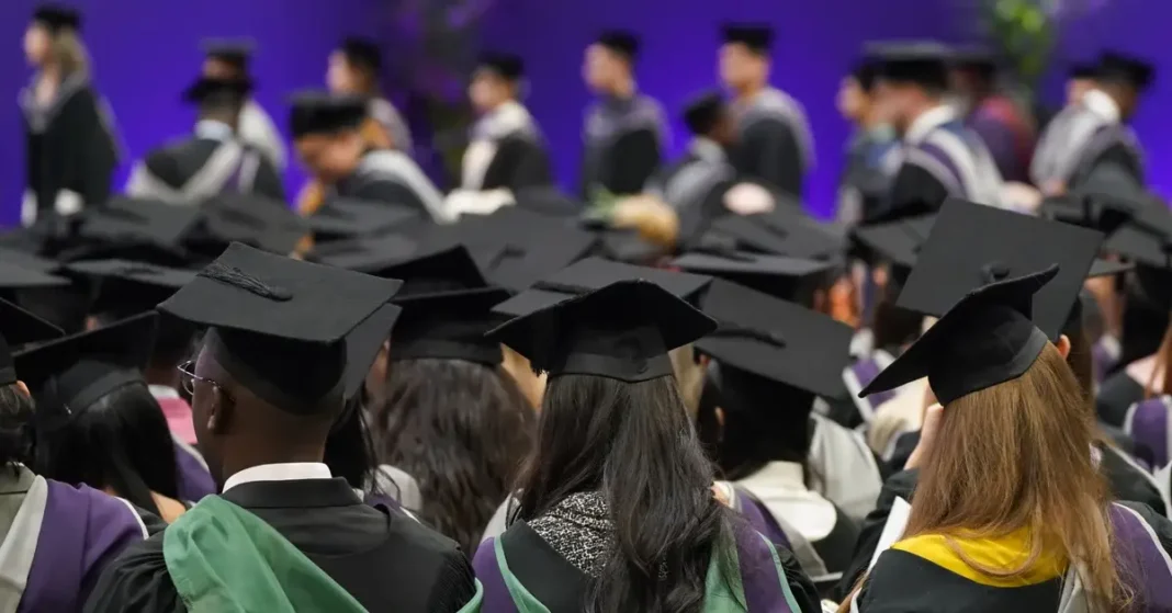 UK universities restrict admissions for Pakistani and Bangladeshi students