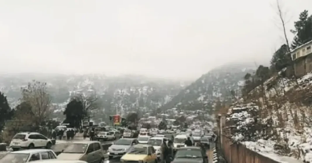 Murree snowfall: Authorities ban entry of tourists amid severe weather