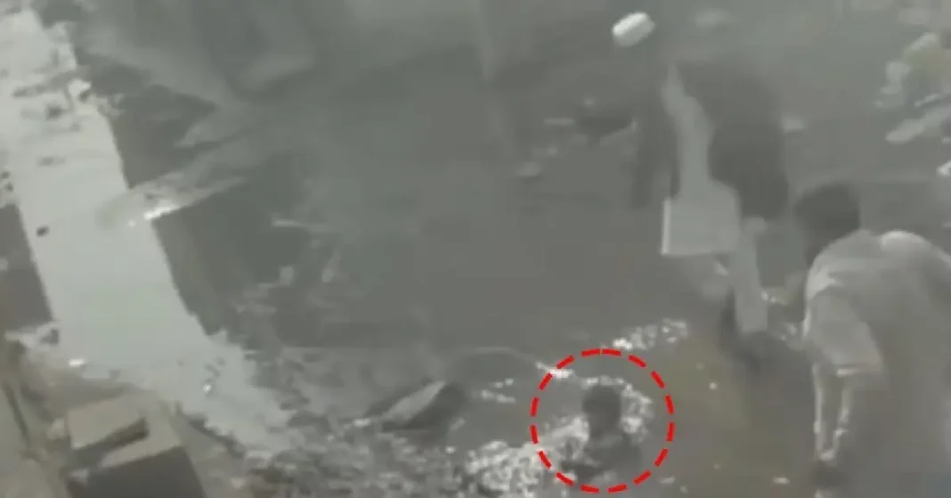 Lahore court approves bail for five suspects in Bhati Gate manhole tragedy