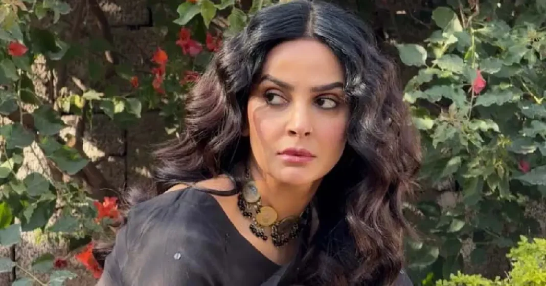 saba-qamar-shares-scary-incident-during-drama-shoot-of-muamma-mega-news